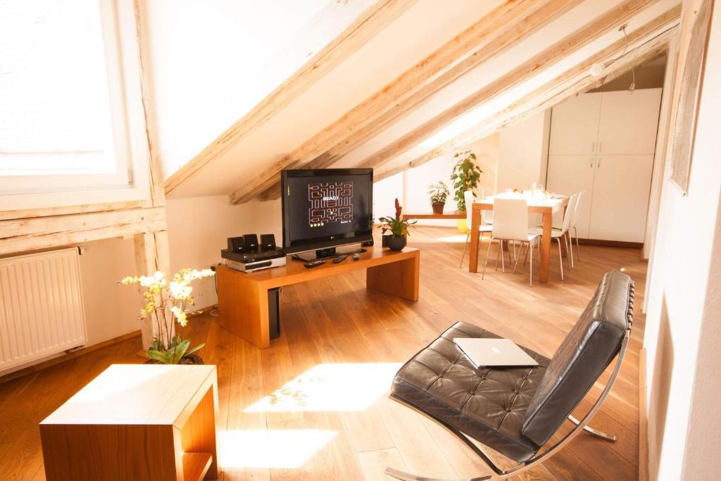 Kozna Loft Apartmán *